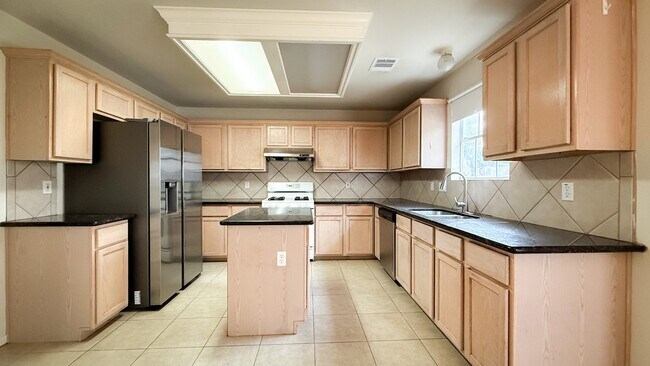 Building Photo - 21327 Branford Hills Ln