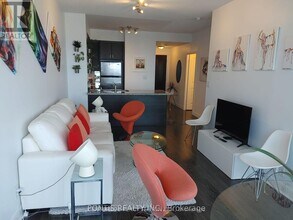 Building Photo - 60 Absolute Ave
