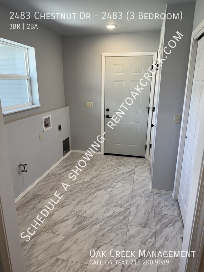 Foto del edificio - 2483 Chestnut Dr