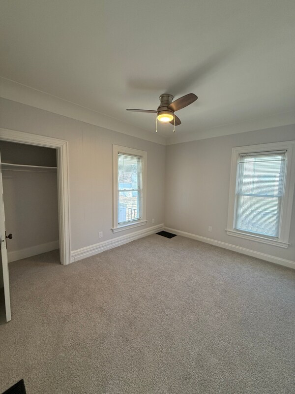 Building Photo - 139 Gallup St