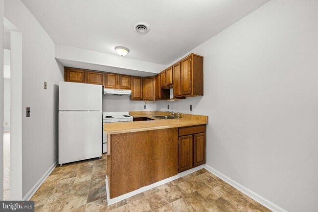 Foto del edificio - 132 E Green Valley Cir
