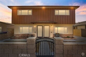 Building Photo - 428 E Mountain View St
