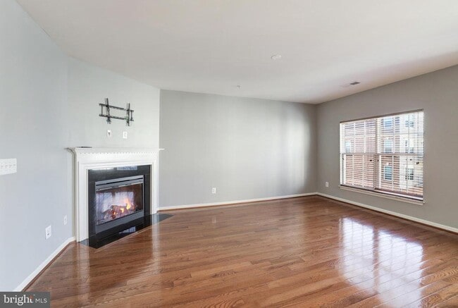 Building Photo - 22753 Verde Gate Terrace