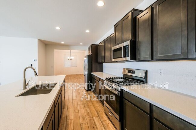 Foto del edificio - 10163 W Crittenden Ln