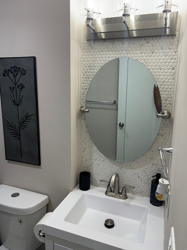 Foto del edificio - 5212 NE 62nd Ave