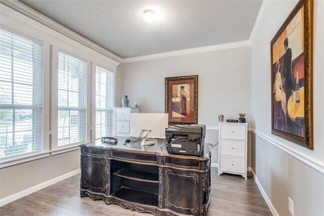 Foto del edificio - Looking for your first home or your forever home, the open floor plan on this beautiful home in t...