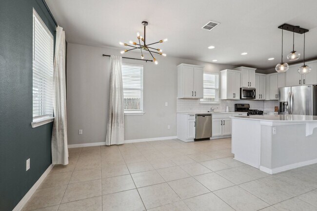 Foto del edificio - 10210 Ansel Dr