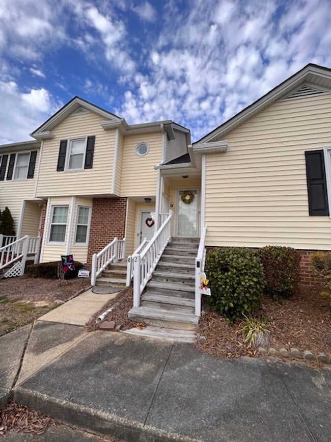 Building Photo - 2502 St Christopher Cir SW