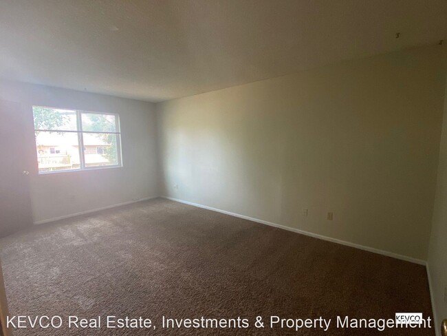 Building Photo - 3 br, 1.5 bath House - 2424 Wapiti Rd