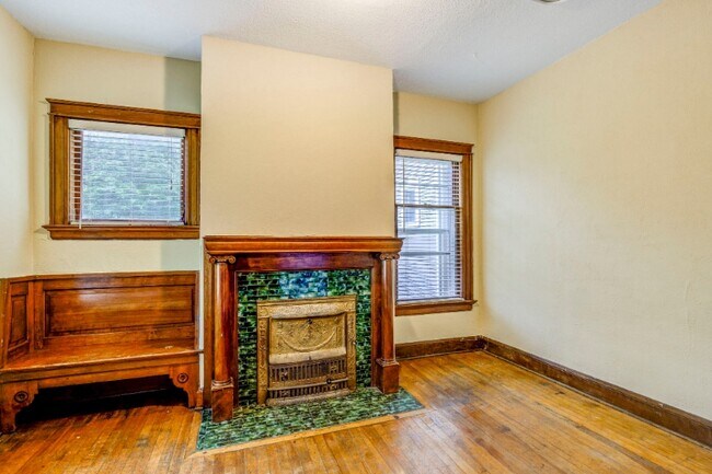 Foto del edificio - 712 W 28th St