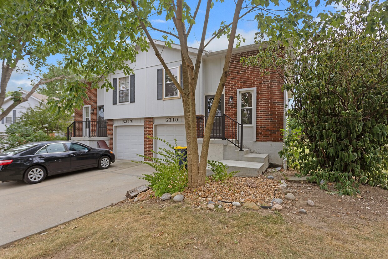 Primary Photo - 5319 NW 87th St
