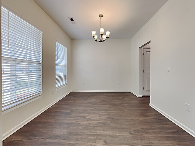 Building Photo - 136 Marinella Drive