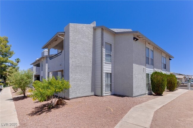 Building Photo - 1607 Justin Ct