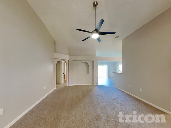 Building Photo - 10399 Song Sparrow Ln