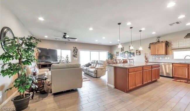 Foto del edificio - 5412 San Pietro Dr