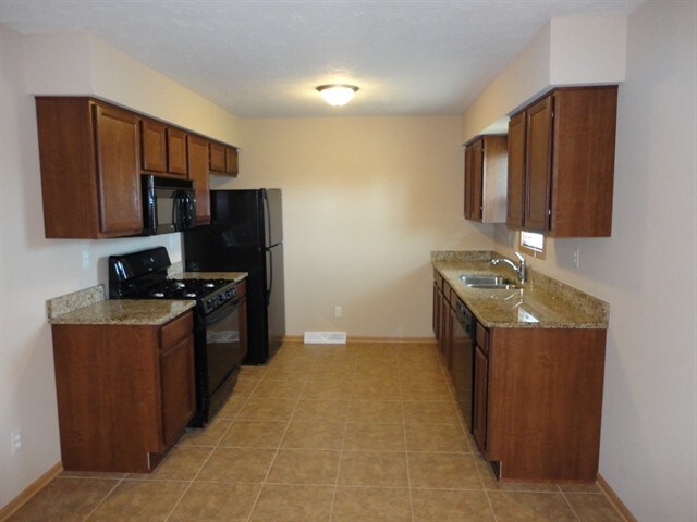 Building Photo - 14127 Surf Court