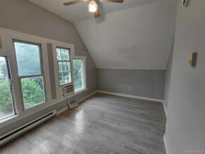Building Photo - 67 Greenkill Ave