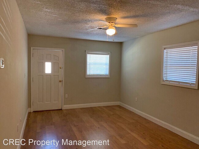 Building Photo - 2 br, 1 bath House - 921 Simmons Avenue  A