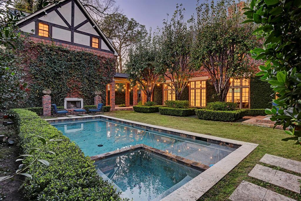 Foto principal - 2421 Brentwood Dr