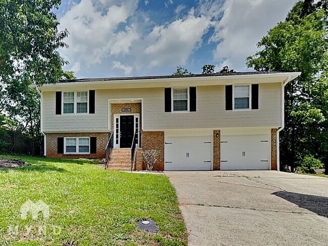 Building Photo - 1434 Oak Forest Way SE