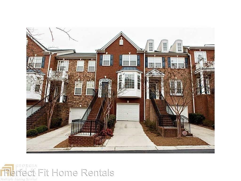 Foto principal - 205 Macleans Cross Ln SE