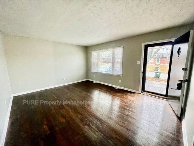 Building Photo - 2416 Windwood Ct