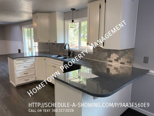 Foto del edificio - 225 142nd Ave SW