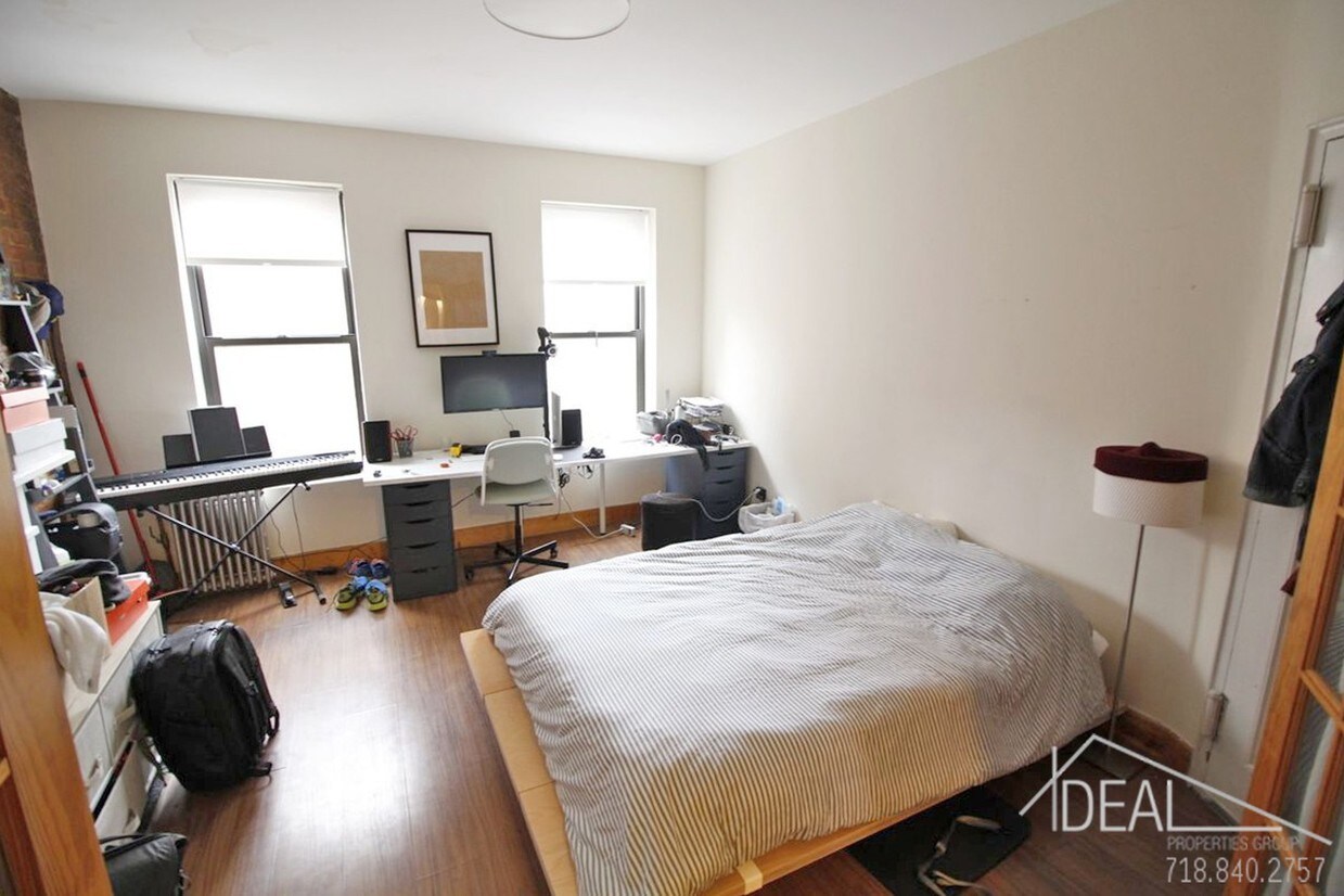 Building Photo - 433 Dekalb Avenue #4RR