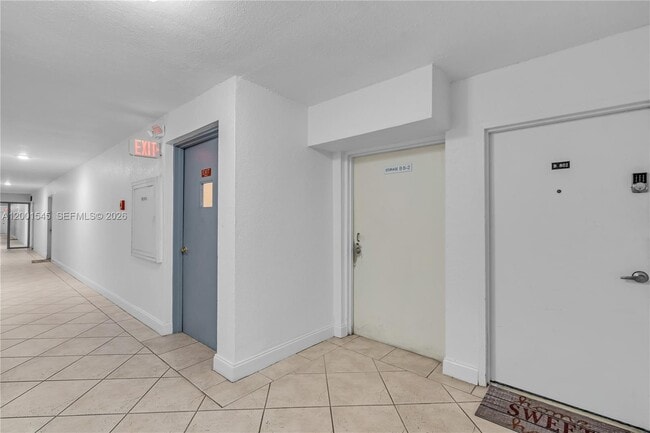 Foto del edificio - 9143 SW 77th Ave