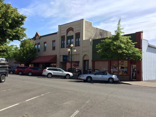Primary Photo - 314 1/2 N Pine St