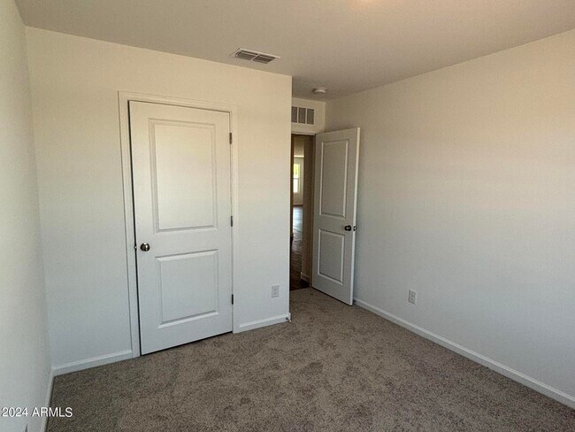 Building Photo - 1135 E Atwood Dr
