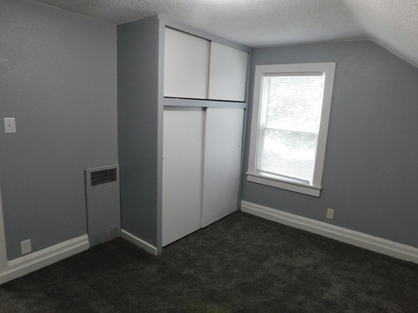 Building Photo - 309 W Elk St