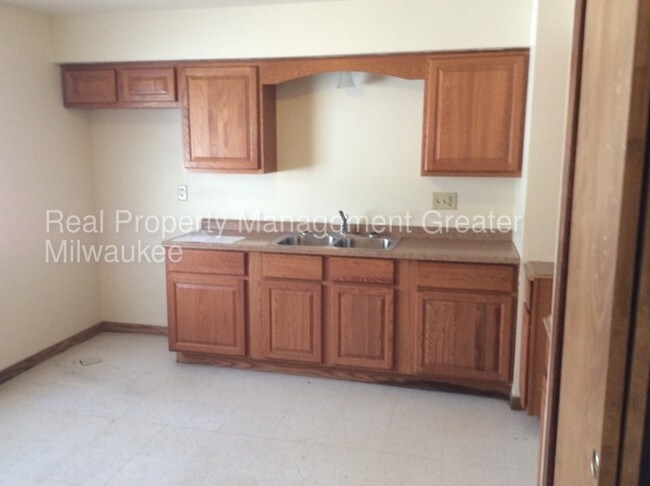 Building Photo - 6408 N 73rd St