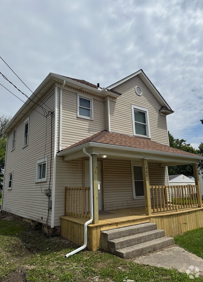 Building Photo - 462 E George St
