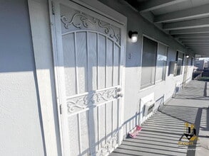 Building Photo - 3740 Astoria St