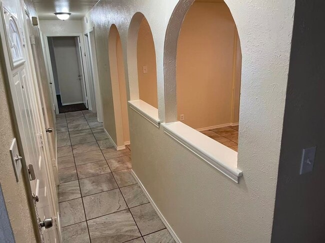 Building Photo - 3 Bedroom House in Garland
