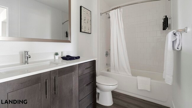 Building Photo - 2250 McGregor Blvd