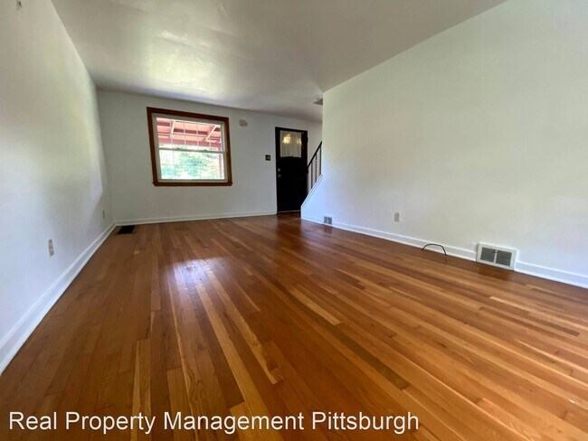Building Photo - 3 br, 1 bath House - 100 Erhardt Drive