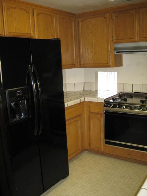 Building Photo - 3 Bedroom close to PV High School