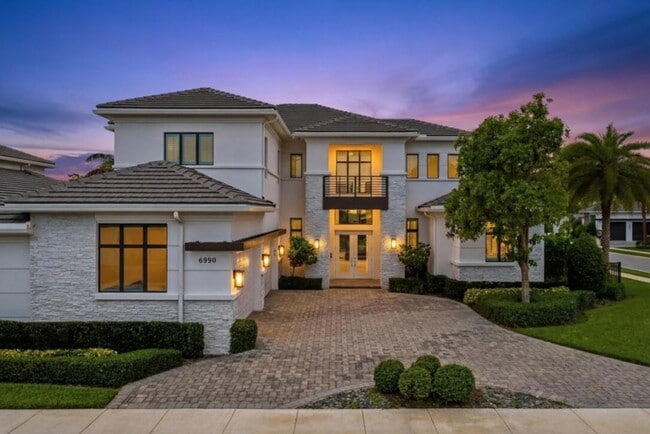 Photo - 6990 NW 27th Avenue Unit House
