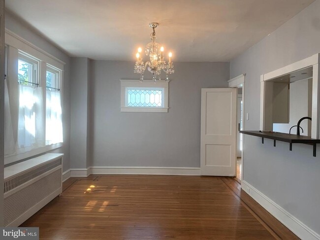 Foto del edificio - 816 W 22nd St