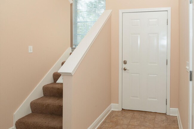 Foto del edificio - 2176 Hadleigh Hills Ct