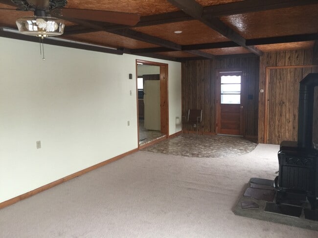 Building Photo - 230 state highway 11b