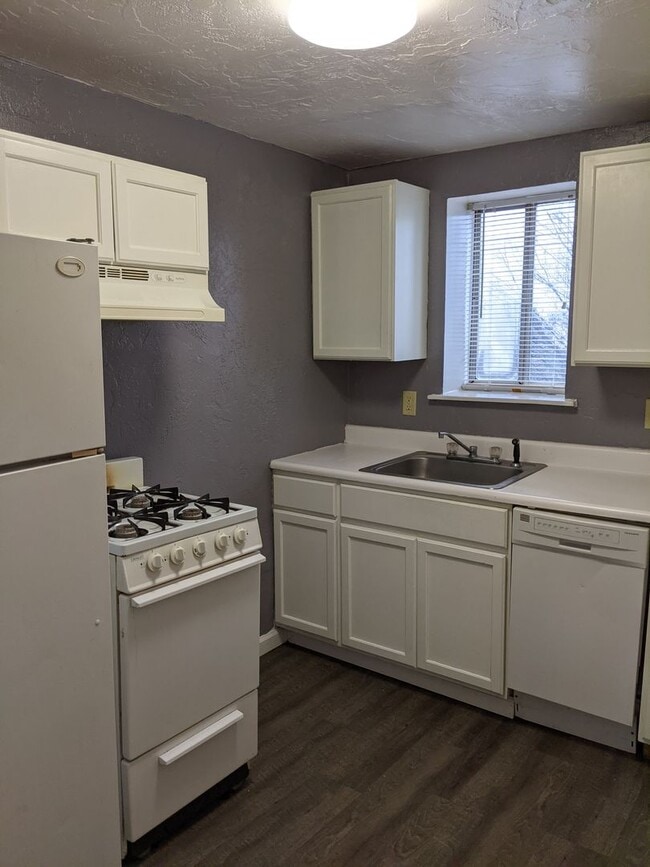 Photo - 266 Plymouth St Apartment