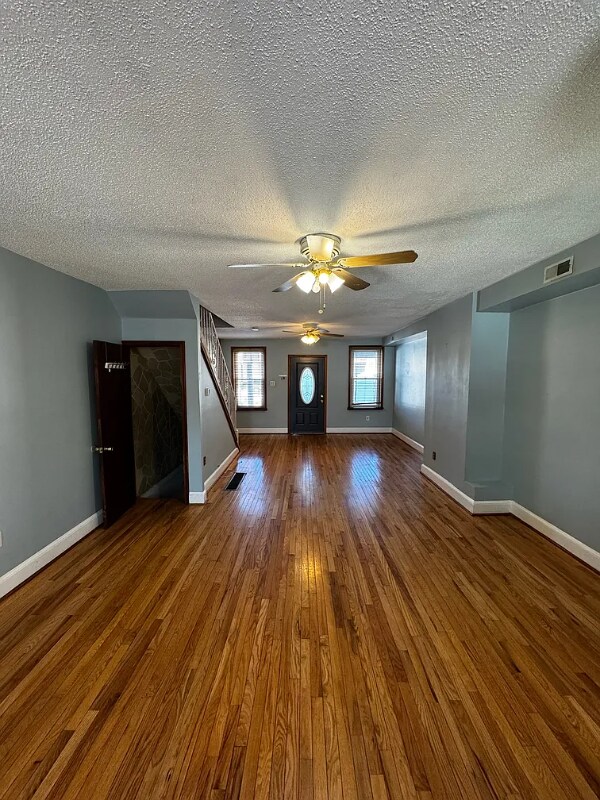 Foto del edificio - 7217 Vandike St