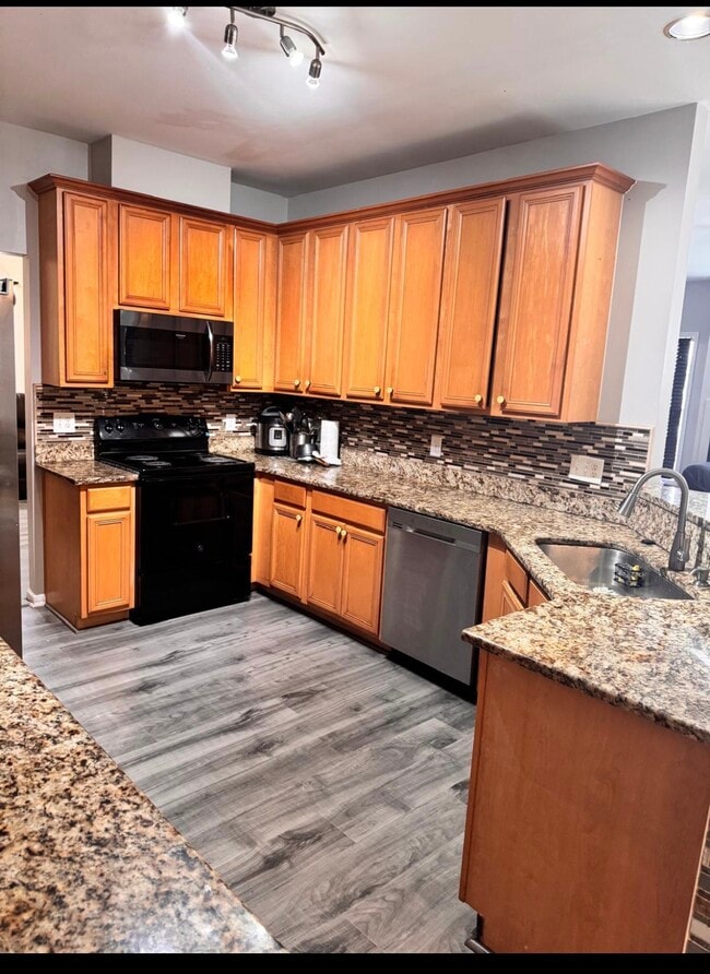 Building Photo - 5519 Southern Cross Ave