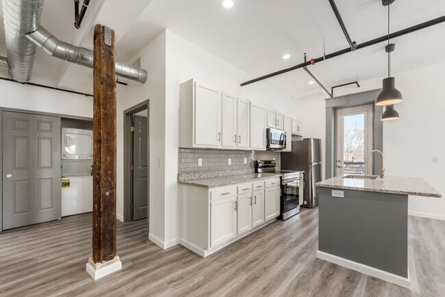 Foto del edificio - The Residences at 218 E Main St