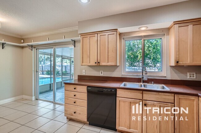 Foto del edificio - 796 Raven Ave