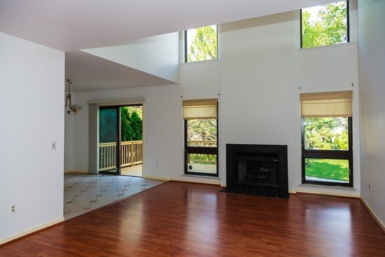 Foto del edificio - 716 Eton Ct