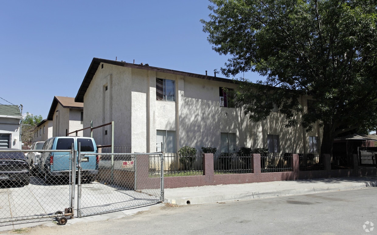 Primary Photo - 1751 Garden Dr